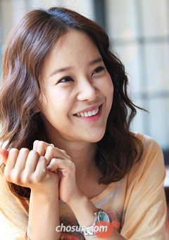 Age No Barrier for Singer Baek Ji-young @ HanCinema :: The Korean Movie