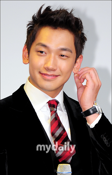 Singer and actor Rain (29, Jeong Ji-hoon) joins the National Service today (11th) as an army soldier. - photo199895