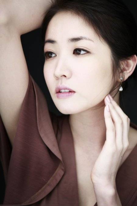 Chanmi S Take Look At Her Perfect Skin Hancinema The Korean