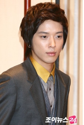 Jeong Yong-hwa (정용화, Korean actor, singer) @ HanCinema :: The Korean Movie and Drama Database - photo98589