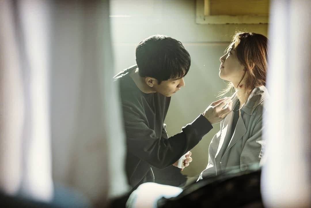 Photos New Lee Seung Gi And Suzy Stills Added For The Upcoming Korean Drama Vagabond 1990