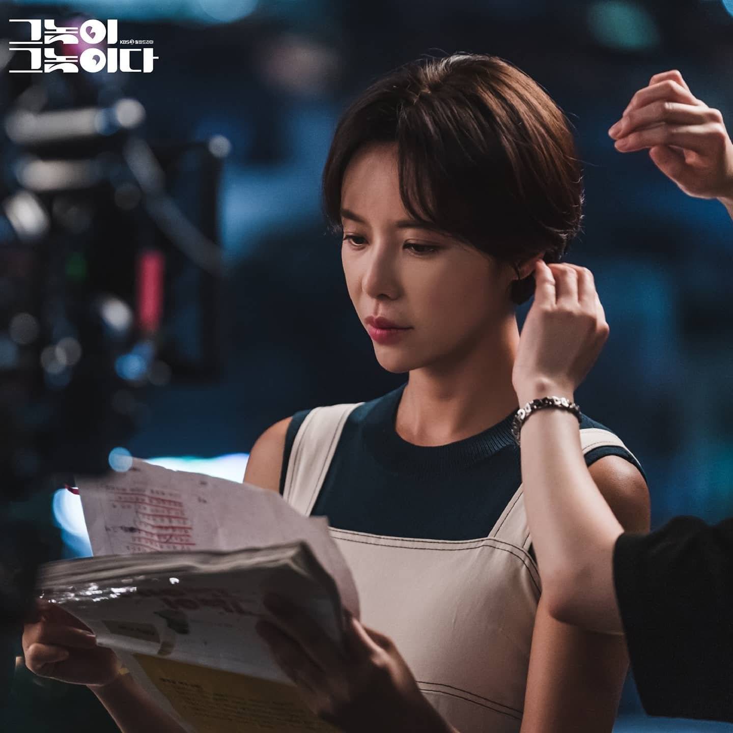 [Photos] New Behind the Scenes Images Added for the Korean Drama 