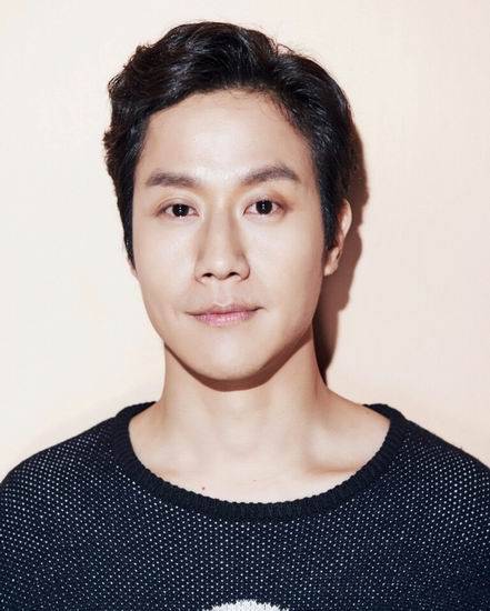 Jung Woo to play lawyer in upcoming movie 'New Trial' @ HanCinema ...