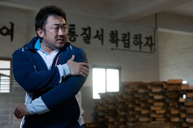 [Photos] Ma Dong-seok Channels Machismo and Humor in Newest Stills for ...