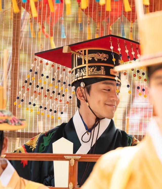 [Photos] New Behind the Scenes Images Added for the Korean Drama 'Queen ...
