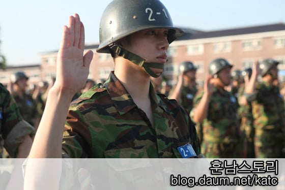 Super Junior Kim Heechul Picture Taken At Training Hancinema The Korean Movie And Drama Database
