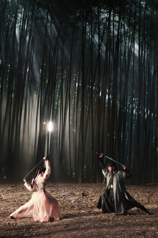 The Treacherous' unveils stunning first still image of Ju Ji-hoon and Lim  Ji-yeon @ HanCinema