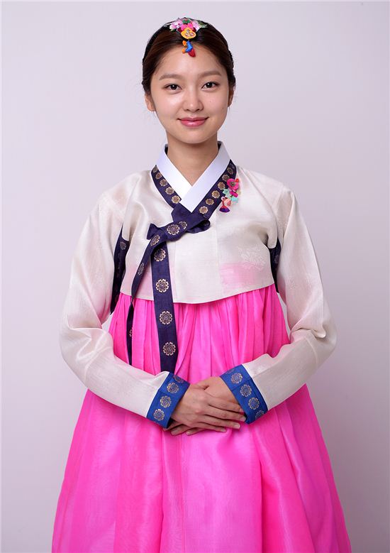 Choi Yu-hwa (최유화) - Picture Gallery @ HanCinema :: The Korean Movie and